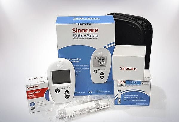 ¿Cómo funciona el dispositivo de control de la glucosa en sangre o glucómetro? 1 ¿Cómo funciona el dispositivo de control de la glucosa en sangre o glucómetro?