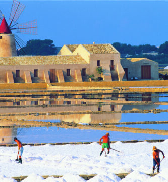 Las Salinas y Marsala: riqueza salina y costa rocosa